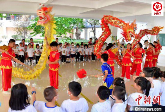 福州：小学新生入校第一天感受非遗文化